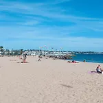 A 2 Pas De La Plage Et De La Base Nature
